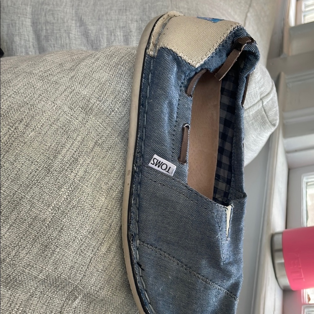 TOMS Denim and Cream Casual Slip-Ons